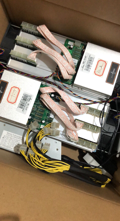 神马S30S++和蚂蚁S19Pro不相上下，比特币好挖手