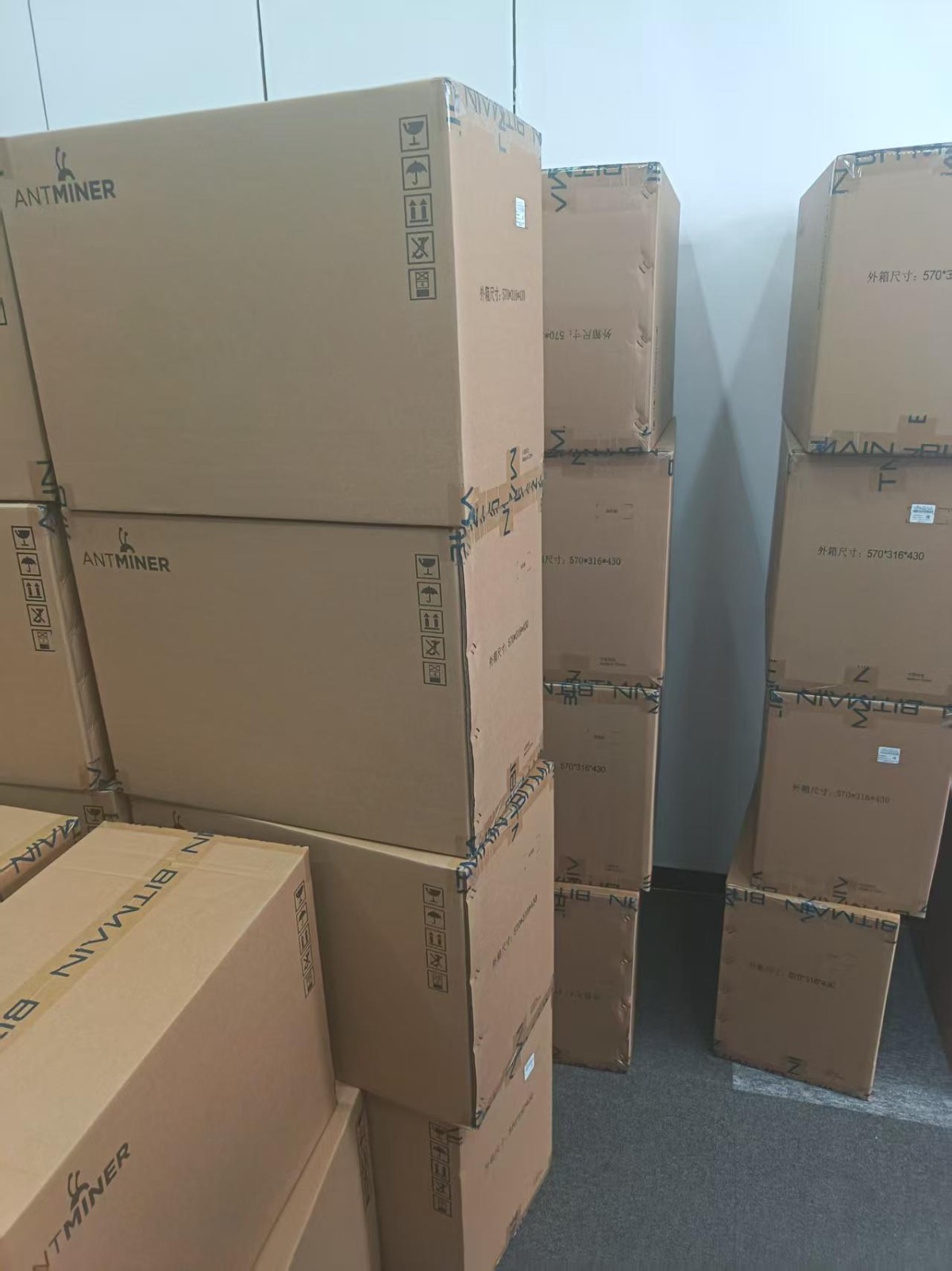 蚂蚁 S19 XP+ Hyd 现货速抢不到1年回本超给力